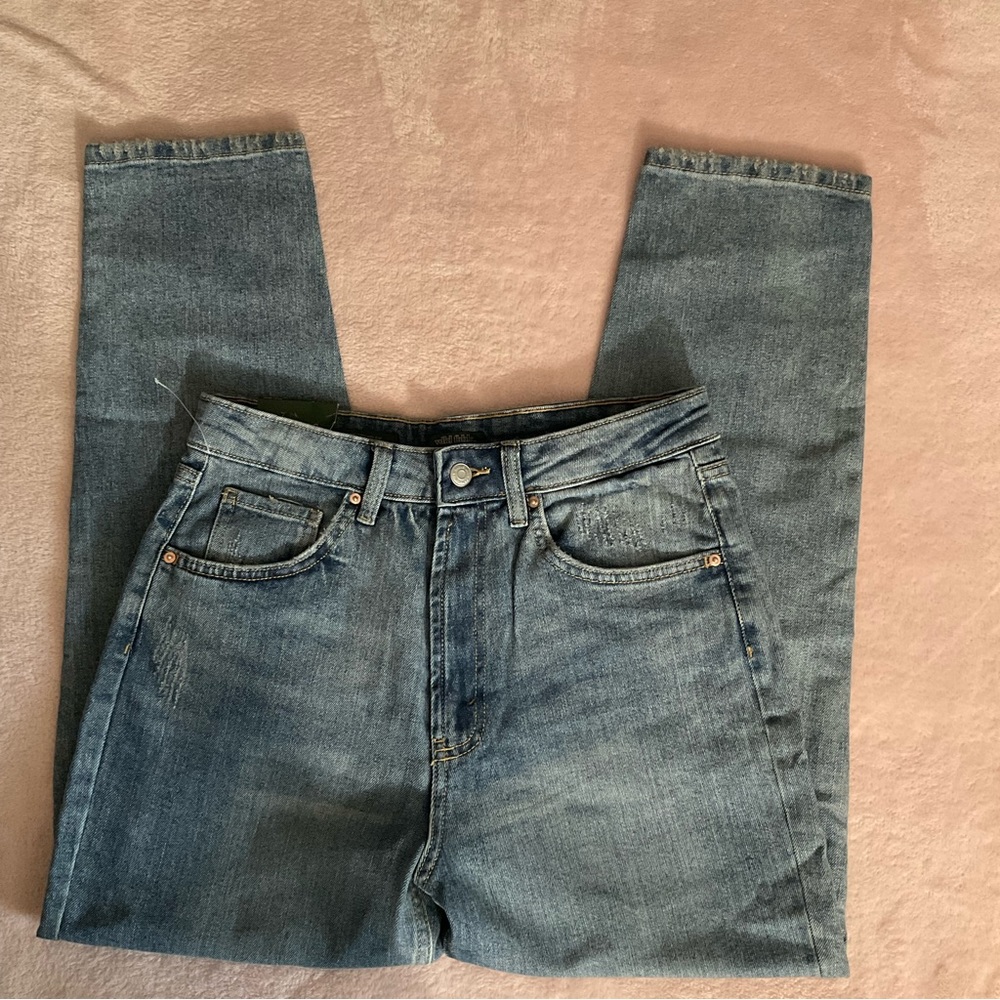 WILD FABLE HIGHEST RISE MOM JEAN